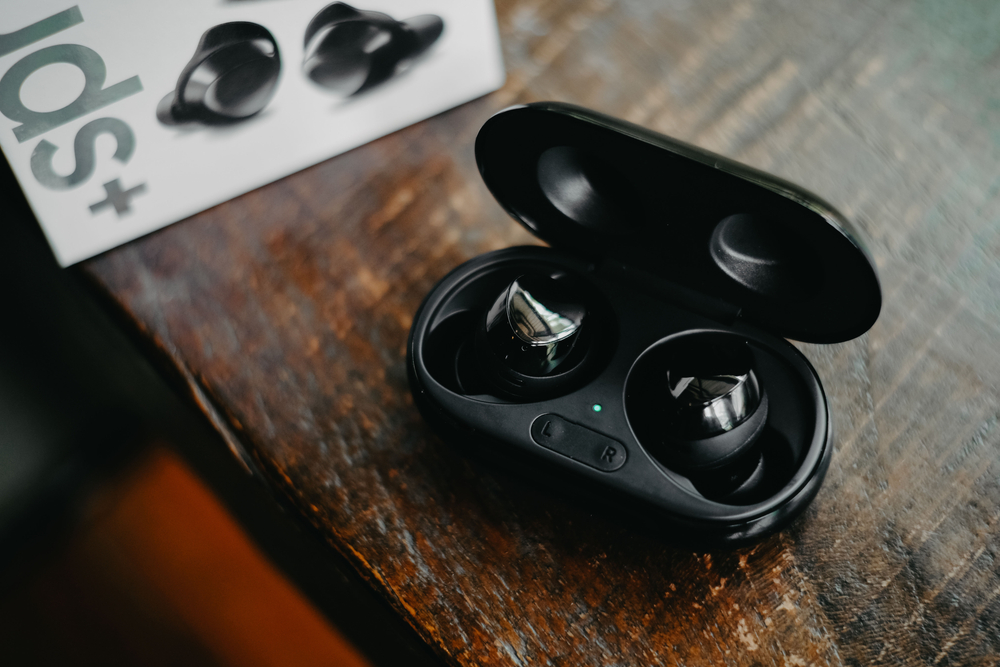 Why Are Gaming Earbuds Perfect for Immersive Gaming?